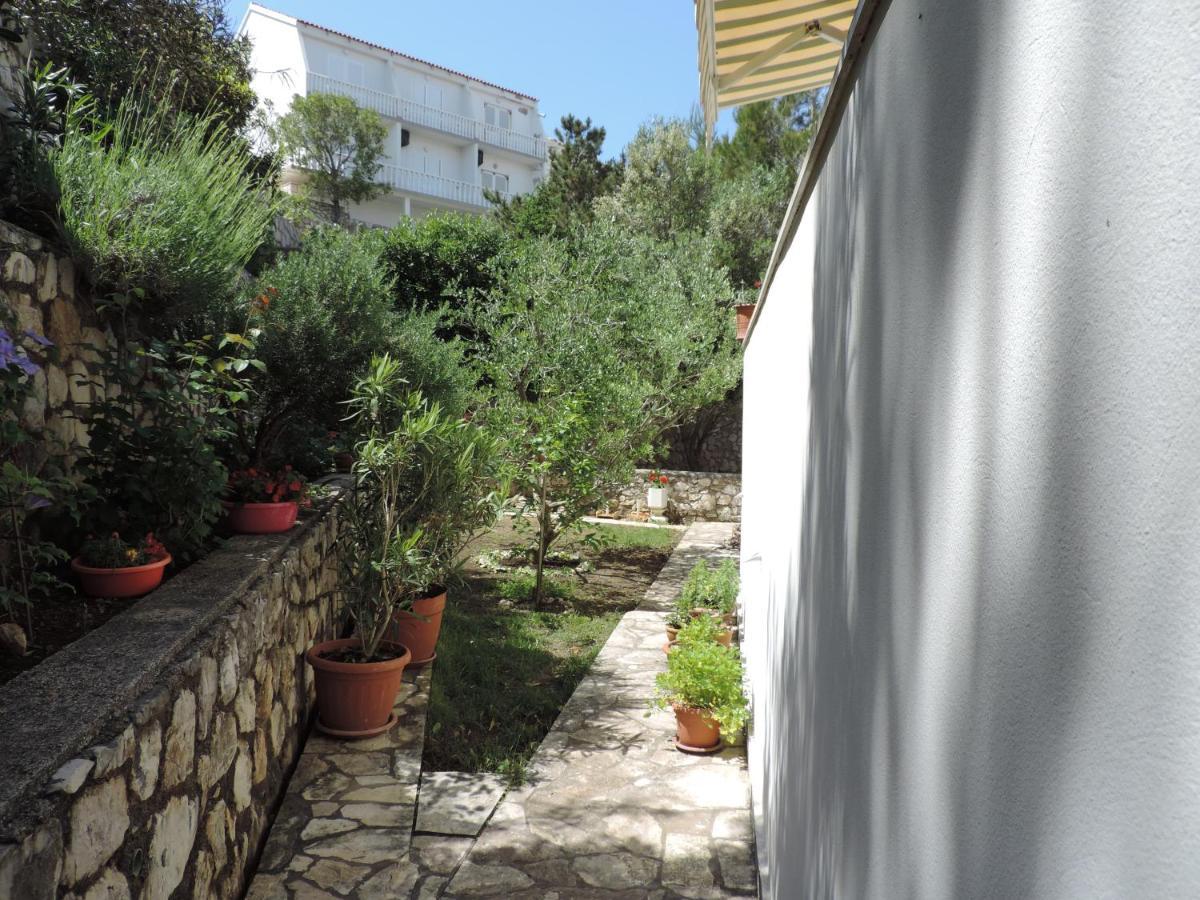 Apartmani Lavanda باغ المظهر الخارجي الصورة