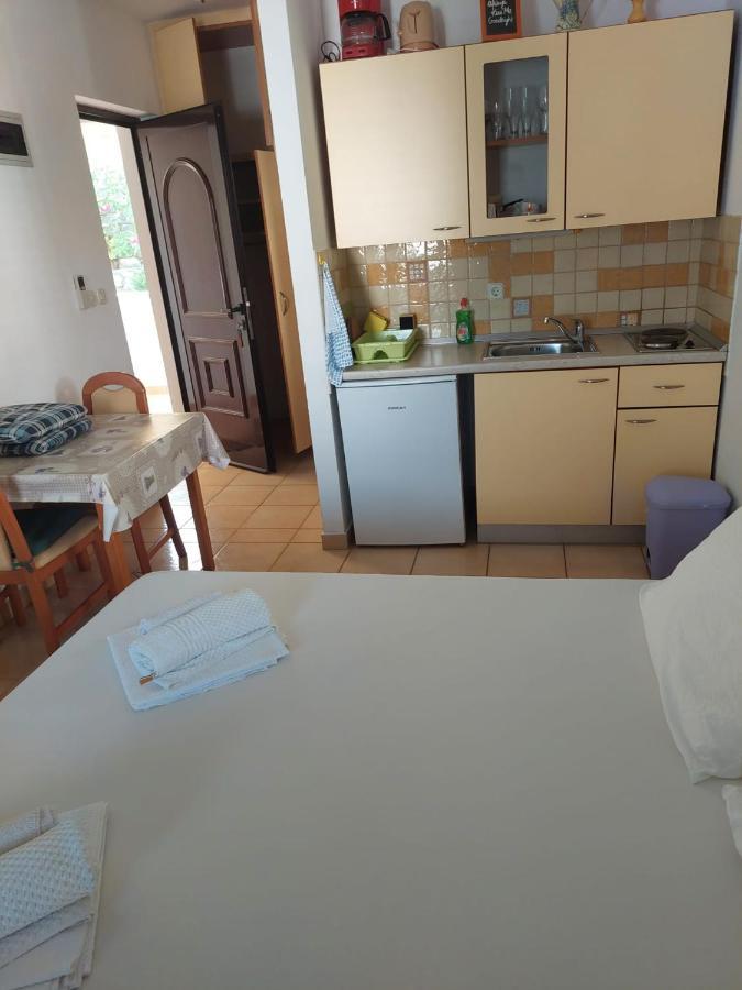 Apartmani Lavanda باغ المظهر الخارجي الصورة