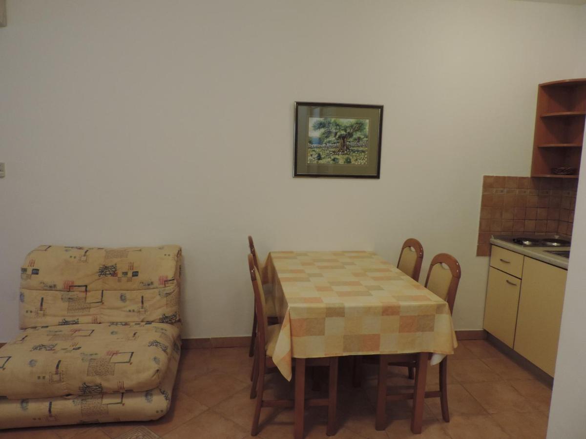 Apartmani Lavanda باغ الغرفة الصورة